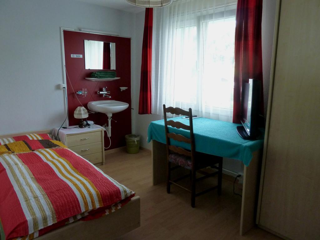 Backpackers Gasthaus Post Willisau Kamer foto